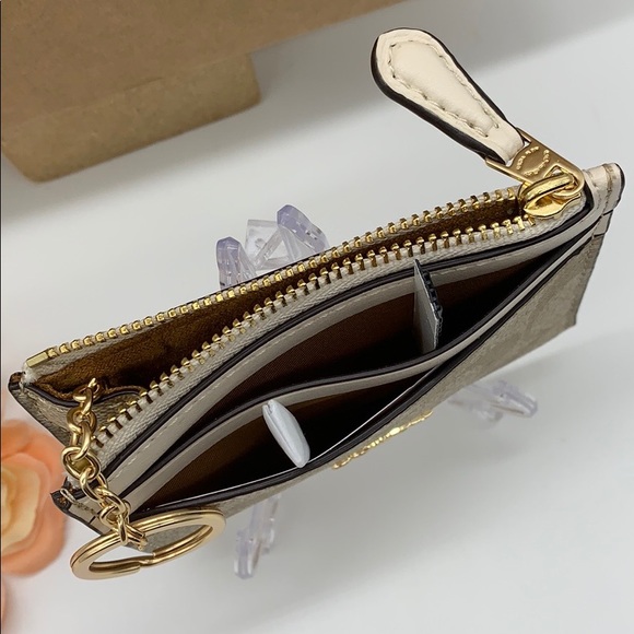 Mini Skinny Id Case In Signature Canvas - Picture 11 of 16